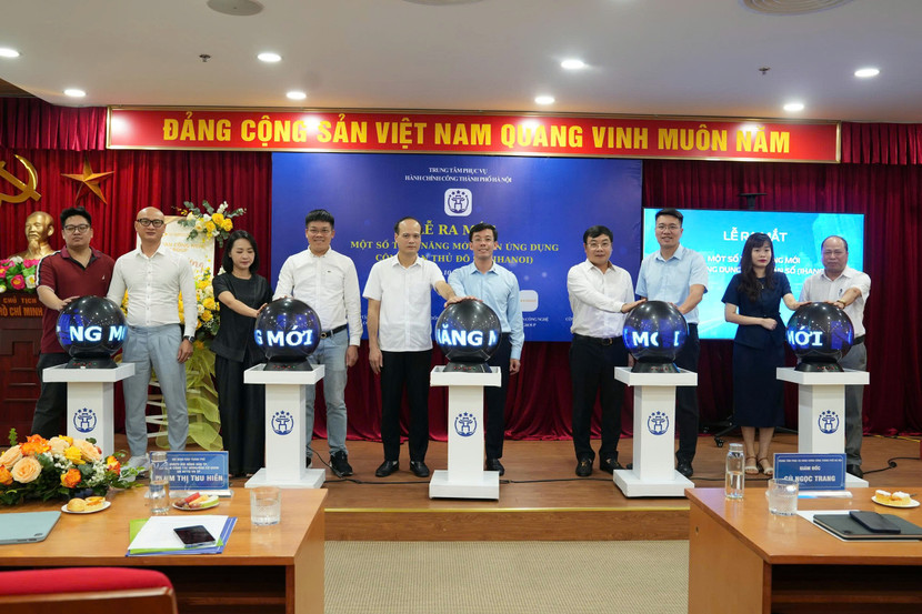 Trung tâm Phục vụ hành chính công TP Hà Nội ra mắt 9 tính năng mới trên ứng dụng Công dân Thủ đô số (iHanoi) Trung tâm Phục vụ hành chính công TP Hà Nội ra mắt 9 tính năng mới trên ứng dụng Công dân Thủ đô số (iHanoi)