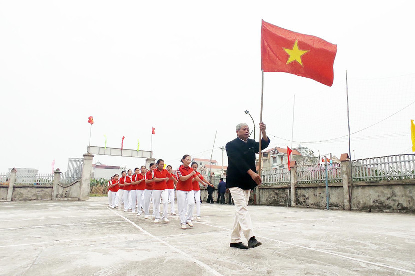 CLB Liên thế hệ tự giúp nhau ở thôn Lầy (xã Vân Phúc, huyện Phúc Thọ, Hà Nội) là điểm sáng cần nhân rộng CLB Liên thế hệ tự giúp nhau ở thôn Lầy (xã Vân Phúc, huyện Phúc Thọ, Hà Nội) là điểm sáng cần nhân rộng