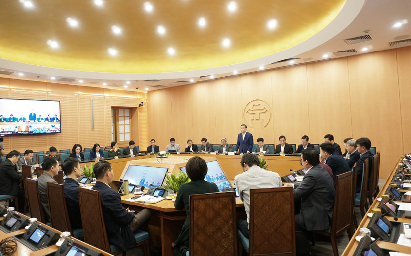 Chủ tịch UBND TP Chu Ngọc Anh phát biểu kết luận cuộc họp