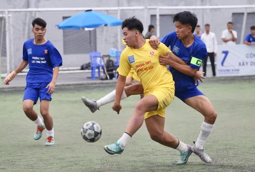 Cựu vô địch THPT Lomonoxop chơi không thành công ở mùa giải năm ngoái