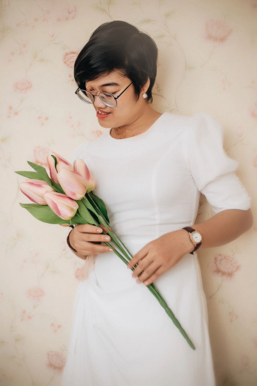 Chị Hà Bích Hảo Người sáng lập Quỹ Mầm và những người bạn Chị Hà Bích Hảo Người sáng lập Quỹ Mầm và những người bạn