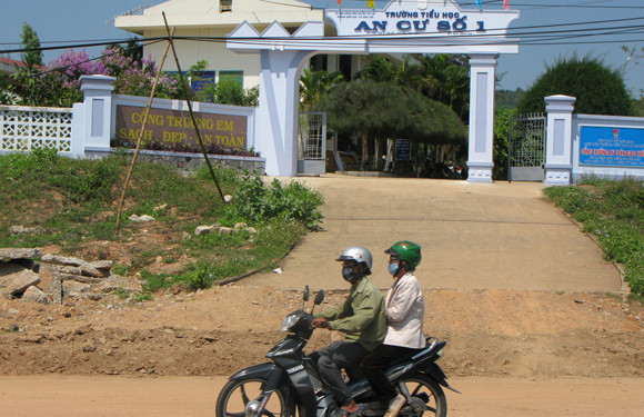 Nhốt bảo vệ trong phòng để “tung hoành” trộm cắp trường học ảnh 1