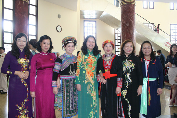 Chủ tịch QH Nguyễn Sinh Hùng: Tình hình biển Đông diễn biến hết sức phức tạp, khó lường ảnh 7