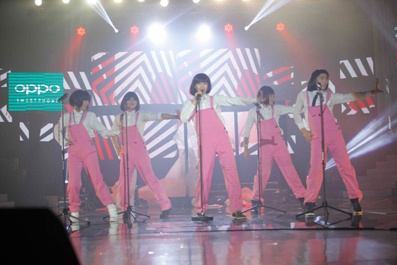 Hoàng Thùy Linh "cháy" hết mình cùng các chàng trai 365 ảnh 6