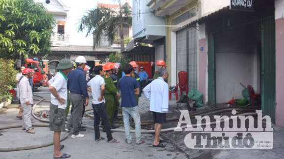 “Bà hoả” thiêu rụi cửa hàng sắp khai trương ảnh 2