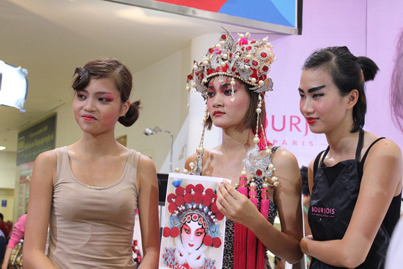 Nhóm Búp bê Trung Quốc