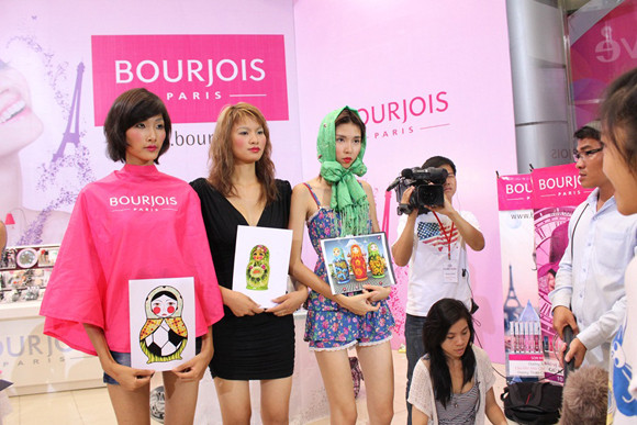 Nhóm Búp bê Nga Nhóm Búp bê Nga