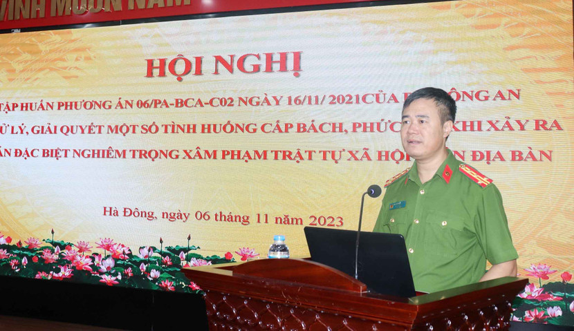 Đại tá Nguyễn Ngọc Quyền - Trưởng Công an quận Hà Đông đánh giá cao ý nghĩa và tầm quan trọng của buổi tập huấn Phương án 06