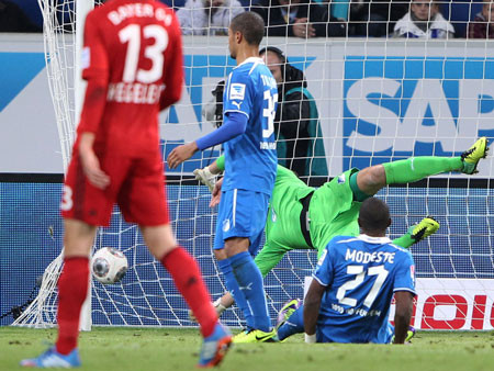 Kỳ dị bàn thắng "ma" của Leverkusen ảnh 4