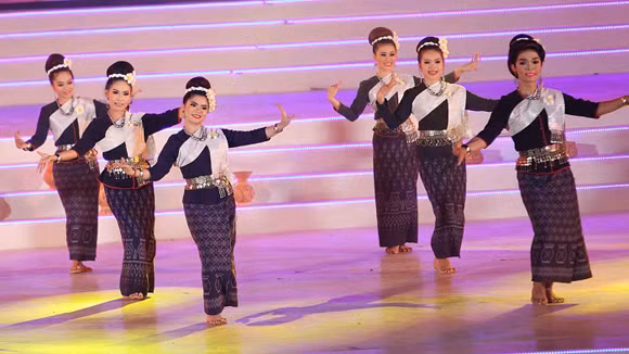 Carnaval Hạ Long 2014 rực rỡ sắc màu ảnh 7