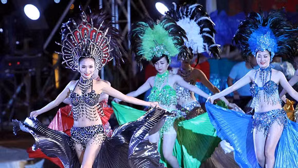 Carnaval Hạ Long 2014 rực rỡ sắc màu ảnh 5