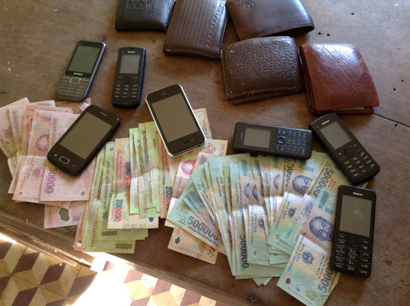 Triệt phá ổ đánh bạc dưới hình thức đá gà ảnh 2