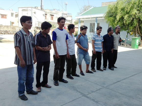 Triệt phá ổ đánh bạc dưới hình thức đá gà ảnh 1