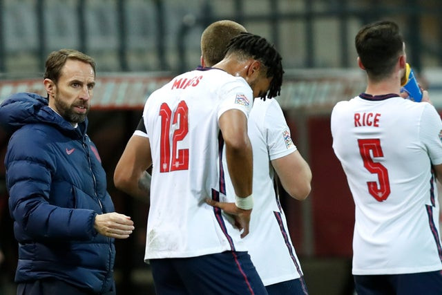 Tam sư còn quá nhiều vấn đề dù sở hữu dàn cầu thủ trẻ tài năng