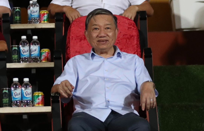 Đại tướng Tô Lâm - Ủy viên Bộ Chính trị - Bộ trưởng Bộ Công an dự khán trận CLB Công an Hà Nội gặp Khánh Hòa Đại tướng Tô Lâm - Ủy viên Bộ Chính trị - Bộ trưởng Bộ Công an dự khán trận CLB Công an Hà Nội gặp Khánh Hòa