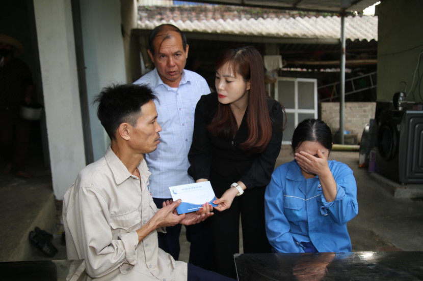 Quỹ Bảo trợ Trẻ em Việt Nam chia buồn và hỗ trợ đột xuất gia đình 5 học sinh không may bị đuối nước