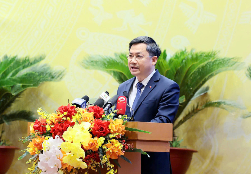 Phó Chủ tịch UBND TP Hà Nội Hà Minh Hải đã trình bày báo cáo công tác chỉ đạo điều hành của UBND TP và tình hình thực hiện Kế hoạch phát triển KTXH năm 2024, nhiệm vụ phát triển kinh tế - xã hội năm 2025. Phó Chủ tịch UBND TP Hà Nội Hà Minh Hải đã trình bày báo cáo công tác chỉ đạo điều hành của UBND TP và tình hình thực hiện Kế hoạch phát triển KTXH năm 2024, nhiệm vụ phát triển kinh tế - xã hội năm 2025.