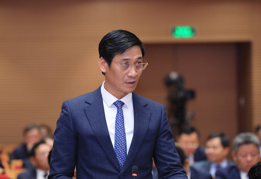 Giám đốc Sở TN&amp;MT Hà Nội Lê Thanh Nam trả lời cử tri về các giải pháp giảm thiểu ô nhiễm không khí