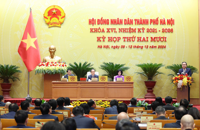 Chủ tịch Quốc hội Trần Thanh Mẫn đánh giá HĐND TP Hà Nội tiếp tục là điểm sáng, tiêu biểu trong hoạt động của HĐND TP các tỉnh, thành phố