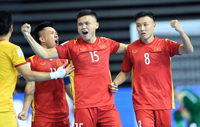 Ít nhất, futsal Việt Nam cũng có bàn vào lưới Brazil