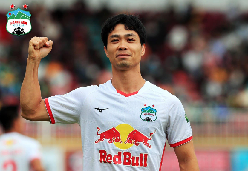 Công Phượng trở thành người hùng của đội bóng phố Núi (Ảnh: HAGL)