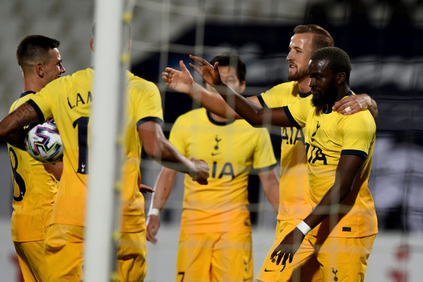 Ndombele (phải) tỏa sáng khi được HLV Mourinho tin tưởng