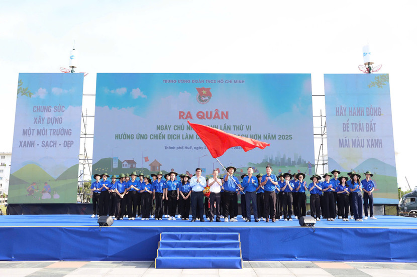 Lễ ra quân Ngày Chủ nhật xanh