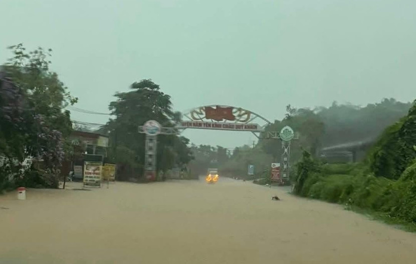 Theo báo cáo nhanh, các khu vực Yên Sơn, Sơn Dương, Hàm Yên - Tuyên Quang một số diện tích cây màu, ngô cũng đã bị ngập sâu Theo báo cáo nhanh, các khu vực Yên Sơn, Sơn Dương, Hàm Yên - Tuyên Quang một số diện tích cây màu, ngô cũng đã bị ngập sâu