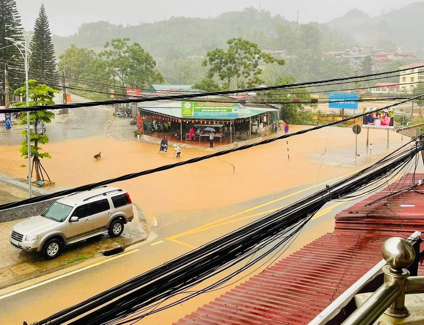 Nhiều nơi tại Bắc Kạn có mưa lớn từ đêm ngày 15-5 Nhiều nơi tại Bắc Kạn có mưa lớn từ đêm ngày 15-5