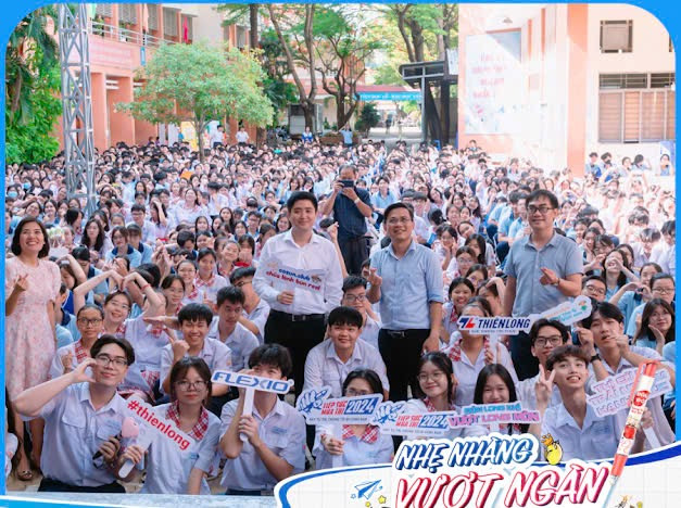 Tiếp nối thông điệp “mùa thi hạnh phúc” của Tiếp sức mùa thi nhiều năm trước, năm 2025, chương trình có thêm nhiều hoạt động mới để các thí sinh có một trải nghiệm “thi cử nhẹ nhàng” Tiếp nối thông điệp “mùa thi hạnh phúc” của Tiếp sức mùa thi nhiều năm trước, năm 2025, chương trình có thêm nhiều hoạt động mới để các thí sinh có một trải nghiệm “thi cử nhẹ nhàng”