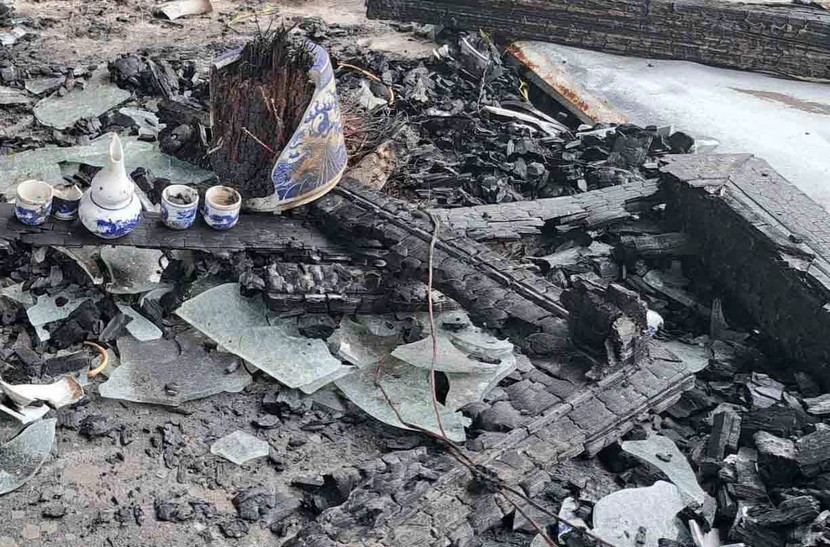 Tài sản bên trong bị thiêu rụi