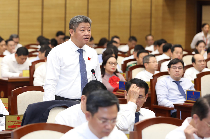 Phó Chủ tịch UBND TP Nguyễn Mạnh Quyền trả lời tái chất vấn