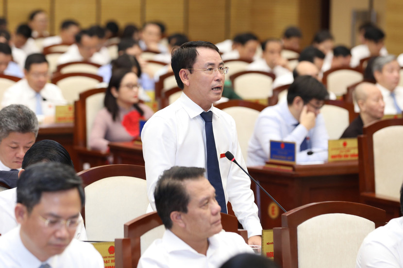 Phó Chủ tịch UBND TP Nguyễn Trọng Đông trả lời đại biểu về 2 dự án nhà máy xử lý chất thải rắn