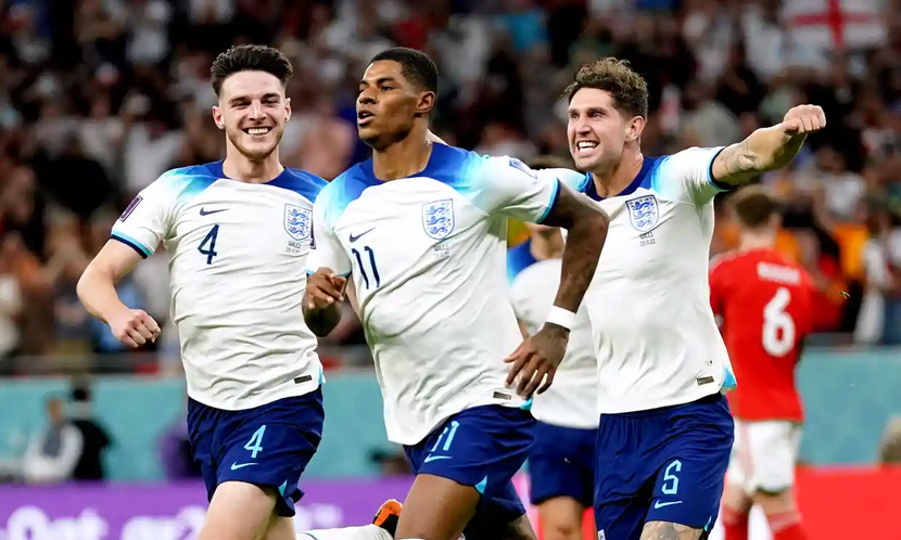 Anh vào vòng 1/8 với ngôi đầu bảng B