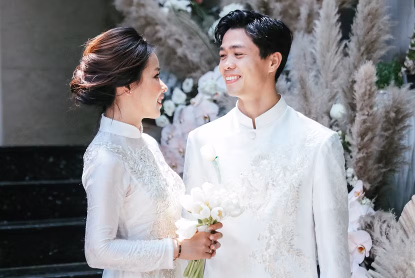 Công Phượng và Viên Minh sắp chính thức "về một nhà" Công Phượng và Viên Minh sắp chính thức "về một nhà"
