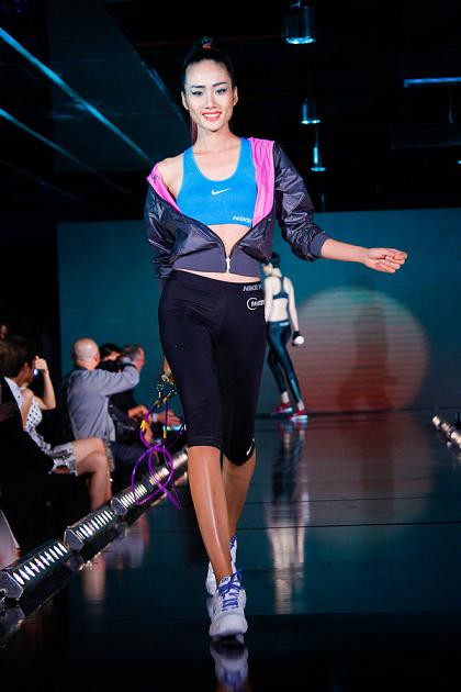 "Chân dài" Next top cùng nổi loạn trên sàn diễn ảnh 4