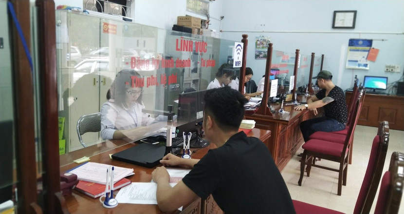 Hà Nội ủy quyền thủ tục cấp giấy phép chặt hạ, dịch chuyển cây xanh cho huyện và Sở Xây dựng Hà Nội ủy quyền thủ tục cấp giấy phép chặt hạ, dịch chuyển cây xanh cho huyện và Sở Xây dựng