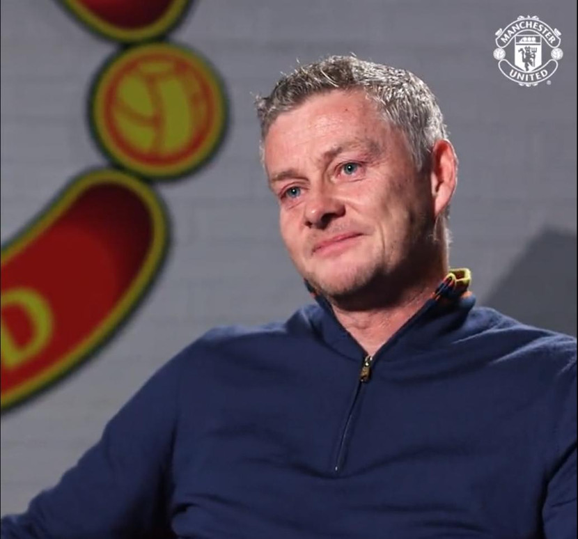 Solskjaer chỉ chực muốn khóc trong buổi trả lời phỏng vấn MUTV Solskjaer chỉ chực muốn khóc trong buổi trả lời phỏng vấn MUTV