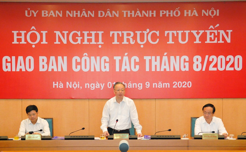 Phó Chủ tịch Thường trực phụ trách UBND TP Hà Nội Nguyễn Văn Sửu kết luận hội nghị