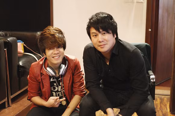 Bùi Anh Tuấn hát cùng 12 "hot girl" Miss Teen ảnh 2