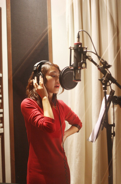 Bùi Anh Tuấn hát cùng 12 "hot girl" Miss Teen ảnh 6