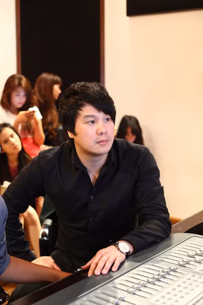 Bùi Anh Tuấn hát cùng 12 "hot girl" Miss Teen ảnh 3