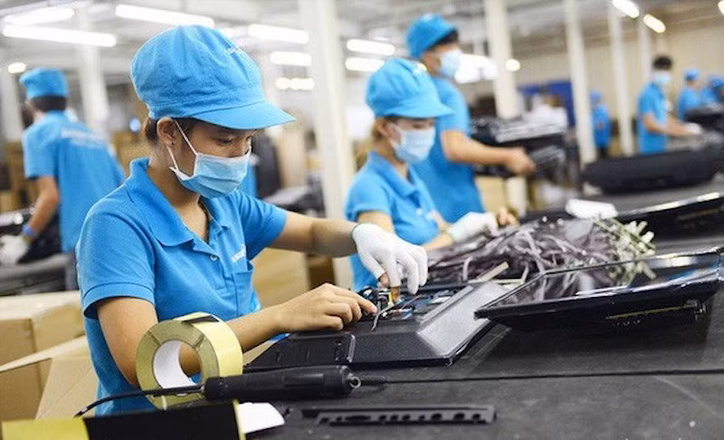 Do ảnh hưởng bởi dịch Covid-19, nhiều doanh nghiệp phải hoạt động cầm chừng, cắt giảm lao động