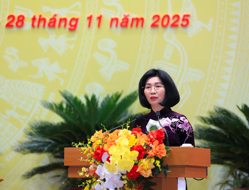 Chủ tịch HĐND TP Hà Nội Phùng Thị Hồng Hà phát biểu bế mạc kỳ họp