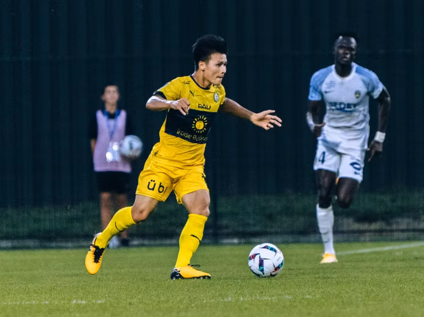 Pau FC chơi tốt hơn khi không có Quang Hải