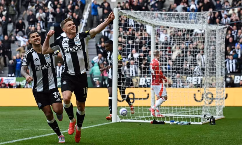 Newcastle là ác mộng của MU mùa này