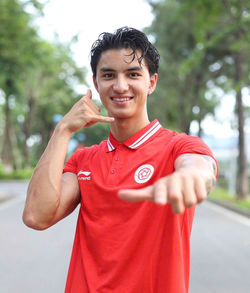 Damian Vũ Thanh An rất giống Kiatisak thời trẻ