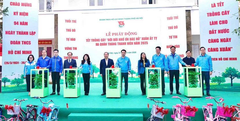 Đại diện lãnh đạo các bộ, ngành, đoàn thể thực hiện nghi thức phát động Tháng Thanh niên năm 2025 của tuổi trẻ Thủ đô Đại diện lãnh đạo các bộ, ngành, đoàn thể thực hiện nghi thức phát động Tháng Thanh niên năm 2025 của tuổi trẻ Thủ đô