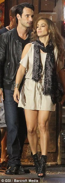 J.L từng được bình chọn là Người đàn bà đẹp nhất thế giới năm 2011