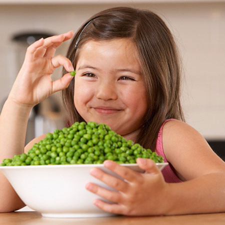 Nên có một chế độ ăn đầy đủ dinh dưỡng để trẻ phát triển tốt nhất Nên có một chế độ ăn đầy đủ dinh dưỡng để trẻ phát triển tốt nhất